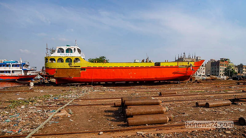 Hundreds of new ships are built, and old ships are repaired every year in the dockyards spread over a three-kilometre area along the banks of the Buriganga River in Dhaka’s Keraniganj. Photo: Abdullah Al Momin
