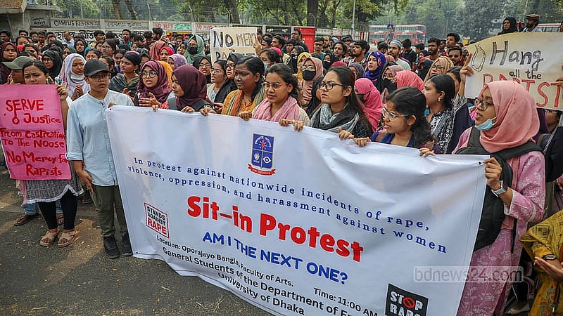 Students of Dhaka University’s English department rallying on the campus to demand capital punishment for the rapists on Sunday, Mar 9, 2025. Photo: Abdullah al Momin