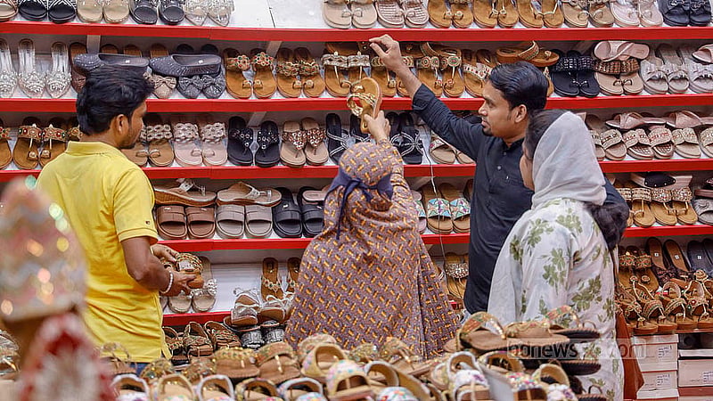 Visitors explore a stall at the Asia International Trade Fair at the Bangladesh-China Friendship Conference Centre premises. Photo: Mahmud Zaman Ovi