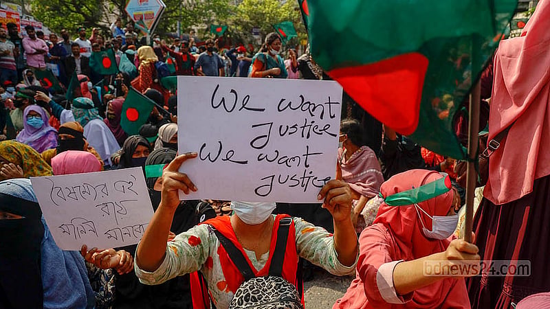 The High Court recently cancelled the recruitment of 6,531 assistant teachers in government primary schools. Police use water canons to disperse the protesters blocking Shahbagh Intersection demanding the appointment be upheld on Thursday, Feb 13, 2025. Photo: Mahmud Zaman Ovi