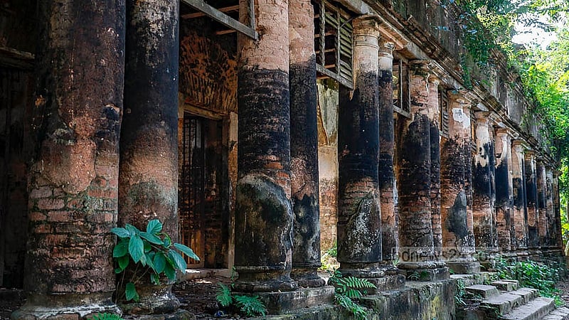 All that seems to remain of Charani Jamidar Bari, built of concrete and cement, is a few pillars. It hardly feels as if this was once the lavish home of Jamindar Rupendra Narayan. Photo: Mahmud Zaman Ovi