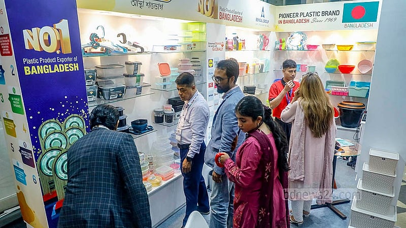 Local and foreign traders set up stalls with a wide range of products at the South Asia Trade Fair at the International Convention City Bashundhara, which will continue until Sept 21. Photo: Abdullah Al Momin