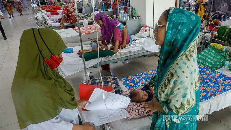 Children coming from different districts of the country with measles symptoms are being treated at the DNCC Dedicated COVID-19 Hospital in Mohakhali. Photo: Abdullah Al Momin