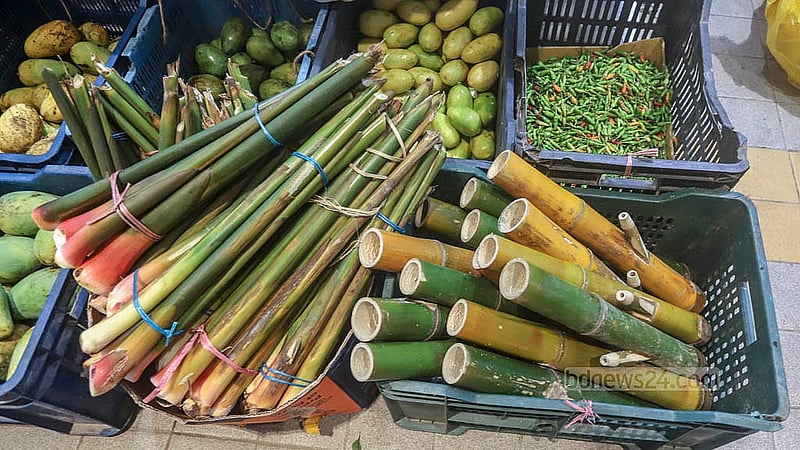 Along with fruits, other hill-grown products are also on offer at the fair. Photo: Abdullah al Momin
