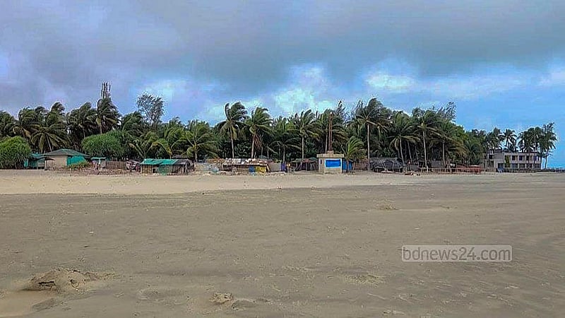 The main beach on St Martin’s Island is now deserted. The government’s restrictions on travel to the island in May has meant no tourists are visiting the hotspot.