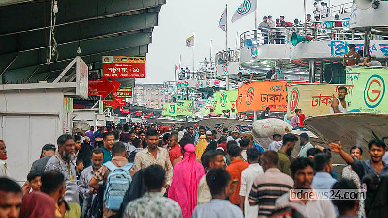 Crowds head home on the day after Eid-ul-Azha via the Sadarghat launch terminal on Friday, May 29, 2026.  Photo: Abdullah Al Momin
