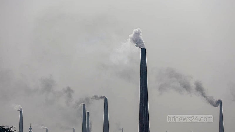 Kilns in Keraniganj's Zajira roar back to life after the monsoon, sending white and black smoke into the air. Photo: Mahmud Zaman Ovi