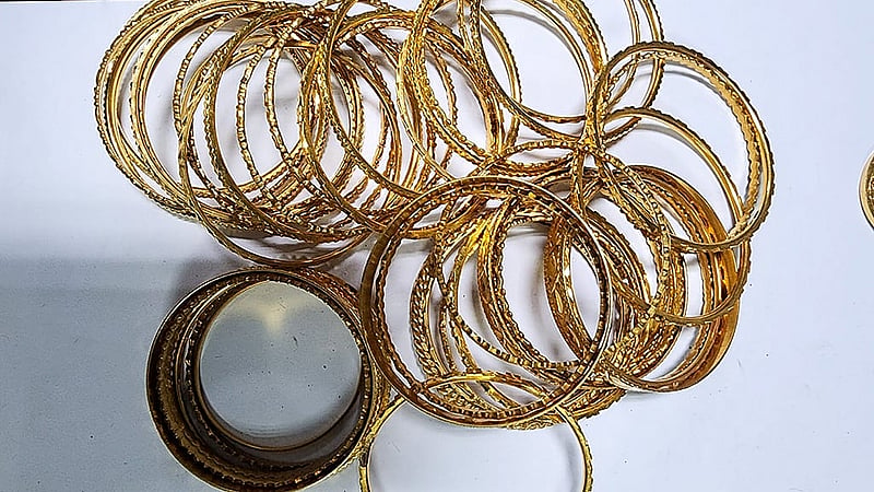 Investigators recovered gold bracelets from Sheikh Hasina’s Agrani Bank locked in Dilkusha.