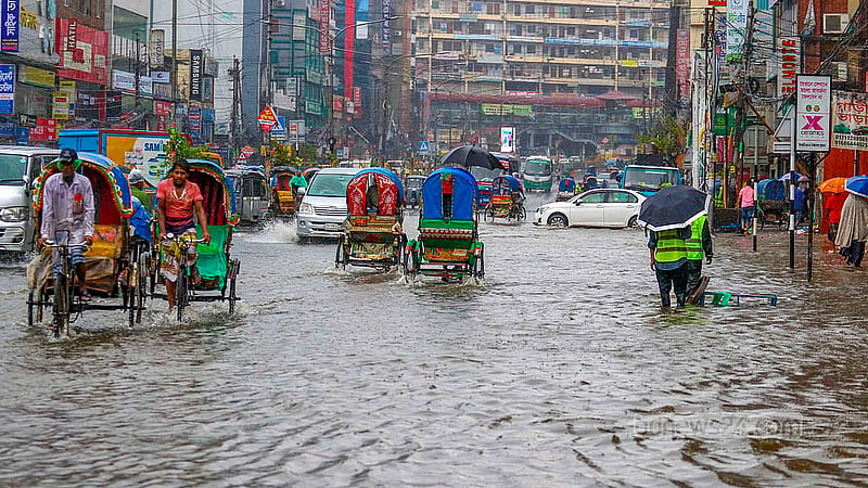 Mirpur’s Darussalam is waterlogged after a day of rain in Dhaka brought on by Cyclone Remal. Photo: Muhammad Mostafigur Rahman
