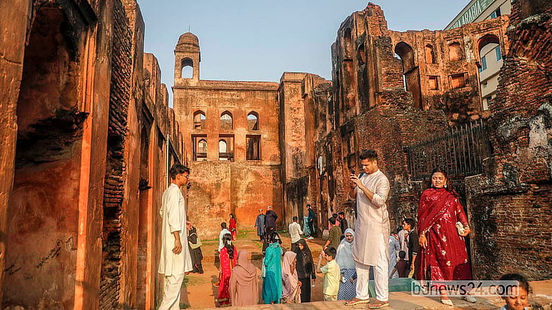 Young visitors dominated the crowd, enjoying the open grounds and historic architecture.  Photo: Abdullah al Momin