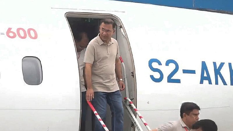 Prime Minister Tarique Rahman arrives at Jashore Airport from Dhaka on Monday, Apr 27, 2026, to inaugurate the re-excavation of the Ulshi canal. Photo: PMO