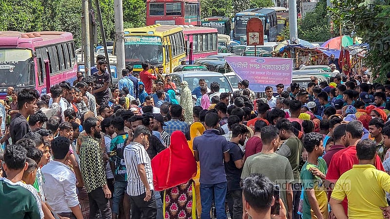 Workers of Eurozone Group Limited stage demonstrations in Dhaka’s Kuril to demand their wages and benefits, triggering severe traffic congestion.