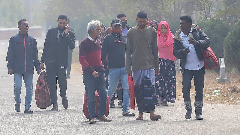 BDR members detained in the Pilkhana tragedy are being released on bail after 16 years. Photo: Abdullah al Momin