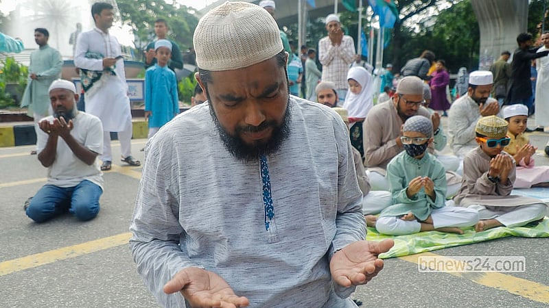After the Eid-ul-Azha prayers at the National Eidgah grounds on Thursday, May 28, 2026, Muslim devotees prayed together for the well-being of the country and the nation. Photo: Abdullah Al Momin