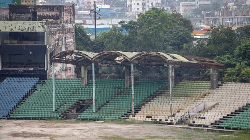The audience shed at the “Shaheed Ria Gope Cricket Stadium” in Narayanganj’s Fatullah has caved in. Photo: Abdullah Al Momin.