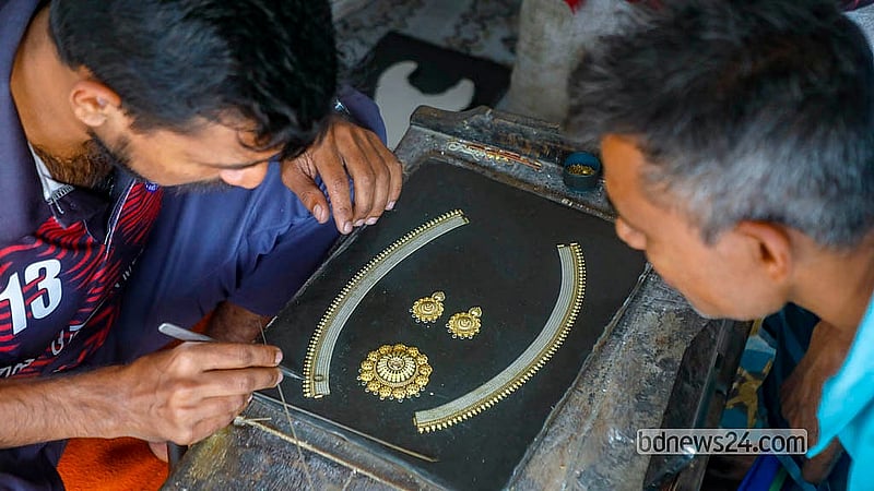 Artisans in Savar’s Bhakurta village use traditional hand-crafting techniques to decorate jewellery as the hub gears up for the Eid rush. Photo: Abdullah Al Momin