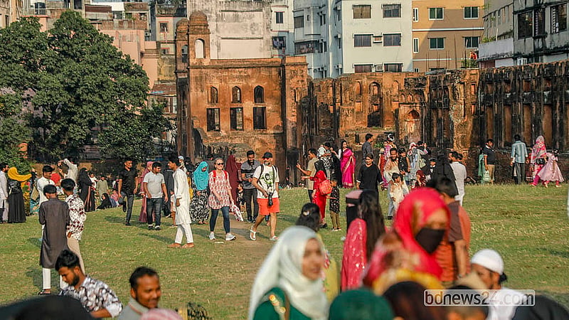 Young visitors dominated the crowd, enjoying the open grounds and historic architecture.  Photo: Abdullah al Momin