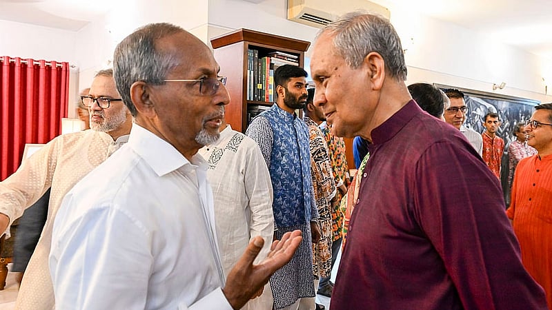 Kazi M Aminul Islam, former executive chairman of BIDA, and Abdul Karim, former chief secretary, at bdnews24.com’s Bengali New Year celebration.