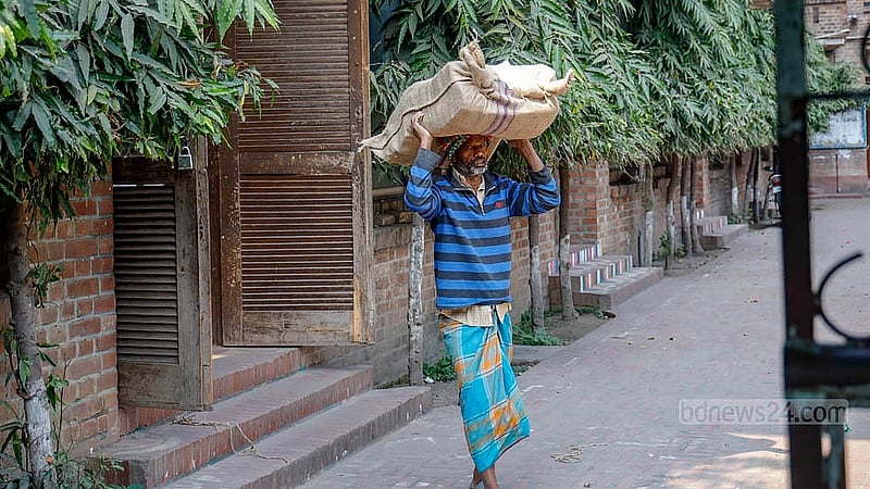 Ballot papers for the referendum in Dhaka’s 20 constituencies are being sent on Sunday, Feb 8, 2026, from the Willes Little Flower School and College polling centre. Photo: Mahmud Zaman Ovi