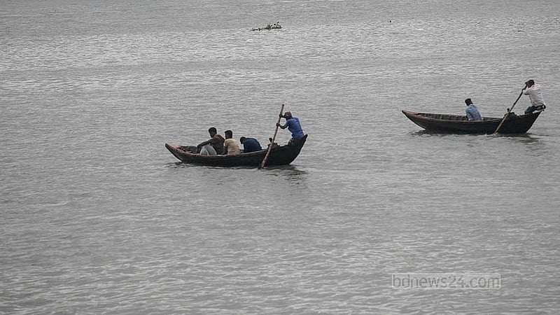 The “polluted” Buriganga River has become much clearer due to rainwater on Saturday, Aug 23, 2025. However, its black colour returns as the water recedes. Photo: Abdullah Al Momin