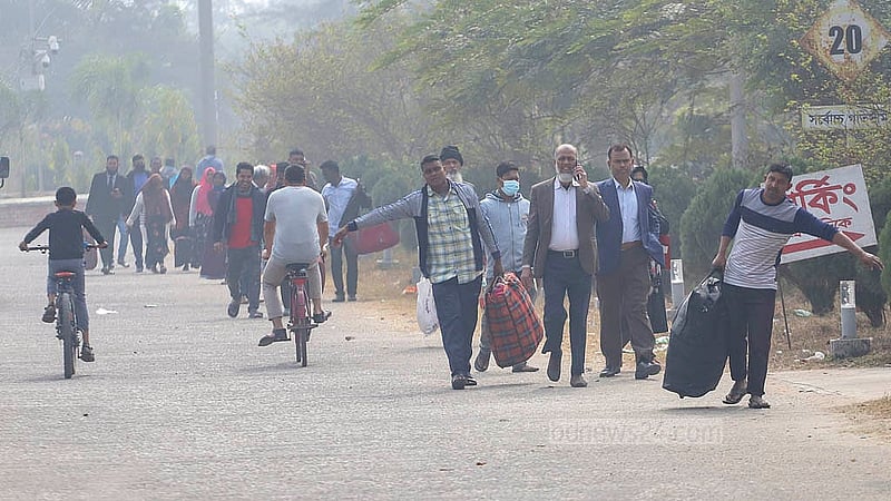 BDR members detained in the Pilkhana tragedy are being released on bail after 16 years. Photo: Abdullah al Momin