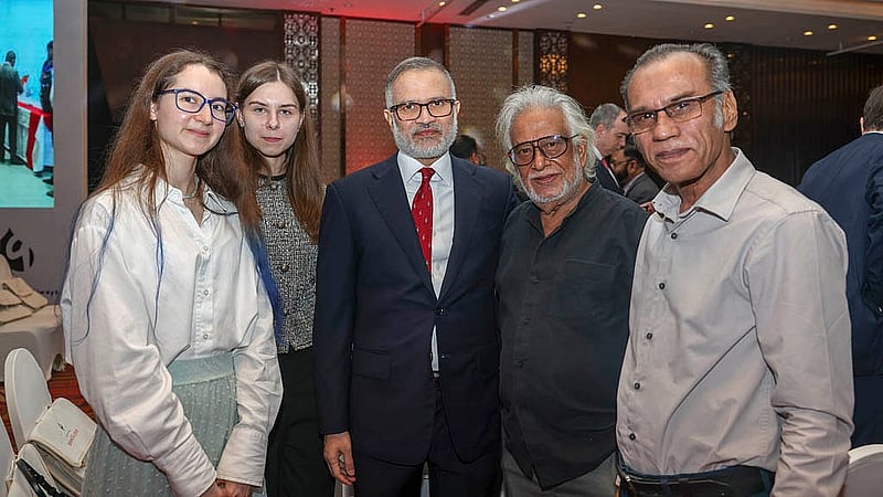 Editor-in-Chief Toufique Imrose Khalidi with Russian Embassy Attachés Sofia Kutepova and Nacharova Nadezhda, joined by artist Monirul Islam and bdnews24.com journalist Raju Alauddin during the 19th anniversary celebration of bdnews24.com at the Radisson Blu Water Garden Hotel in Dhaka on Thursday, Oct 23, 2025.