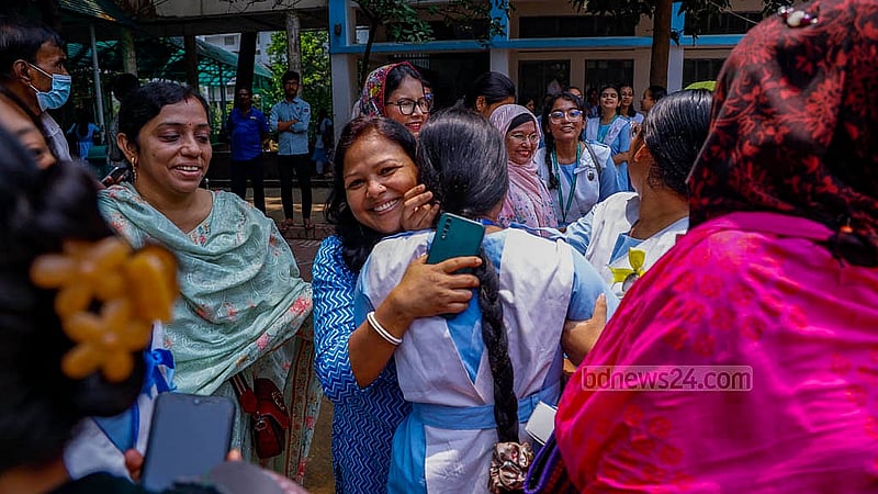 As usual, the students of Viqarunnisa Noon School and College have performed well in the SSC exams, turning the premises into a celebration ground on the day of results on Sunday, May 12, 2024.