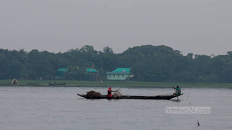 Locals rely on dinghies for daily commutes in the Tanguar Haor region in Sunamganj. Photo: Mahmud Zaman Ovi