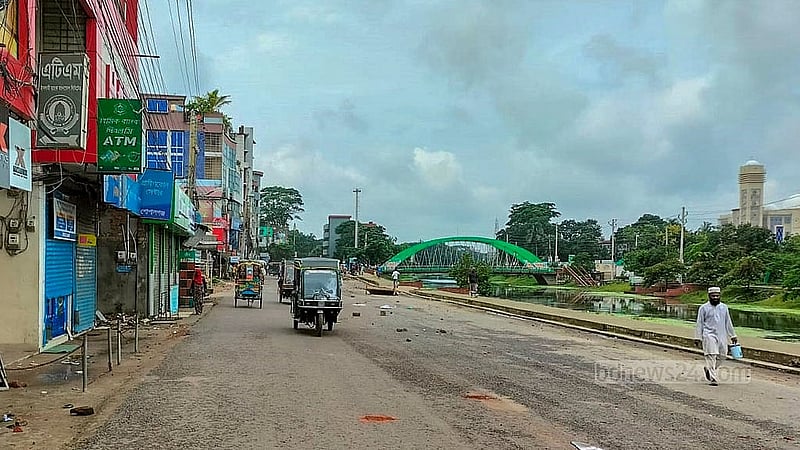 An eerie quiet prevails in Gopalganj town’s Launchghat area on Thursday, Jul 17, 2025, amid a curfew.
