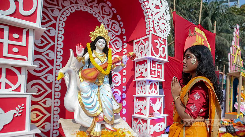 Students worship the Bidya Debi, or Goddess of Knowledge, at Jagannath Hall of Dhaka University on Friday, Jan 23, 2026, during Saraswati Puja. Photo: Mahmud Zaman Ovi