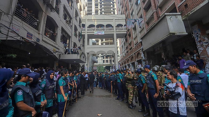 Former environment, forest and climate change minister Saber Hossain Chowdhury was brought to court under heavy security on Monday, Oct 7, 2024. Photo: Abdullah al Momin
