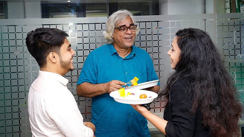 bdnews24.com’s 18th anniversary was celebrated with a casual gathering, where conversations flowed along with food and refreshments.