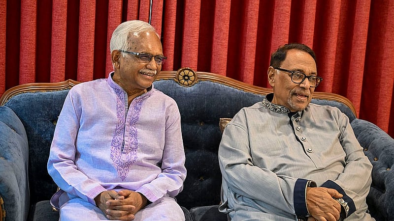 Mir Nasir Hossain, former FBCCI president and managing director of Mir Group, and Dr Mohammad Mushtuq Husain, standing committee member of Bangladesh JSD, at bdnews24.com’s Bengali New Year celebration.