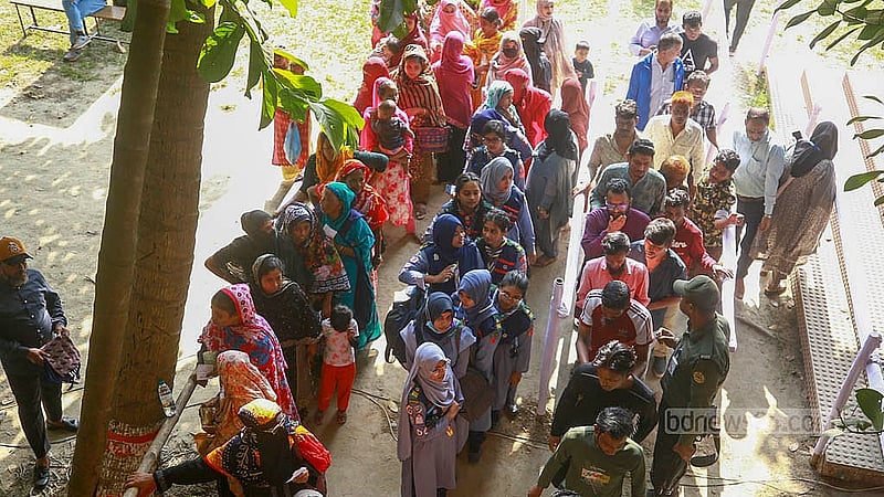Long queues of voters at the mock voting held at Sher-e-Bangla Nagar Government Girls' High School in Dhaka on Saturday, Nov 29, 2025, ahead of the national elections and referendum. Photo: Abdullah al Momin