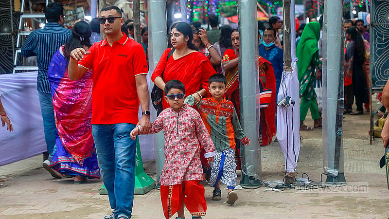 Hindu devotees gather at the Kali Temple in Dhaka’s Ramna to seek blessings of Goddess Durga in new clothes on Thursday, Oct 10, 2024.