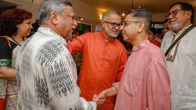 At bdnews24.com’s Bengali New Year celebration on Monday, Apr 14, 2025, Editor-in-Chief Toufique Imrose Khalidi is joined by BTI Managing Director Faizur Rahman Khan, Indian High Commissioner to Dhaka Pranay Verma and his wife Manu Verma, and reciter Bhaswar Bandyopadhyay.