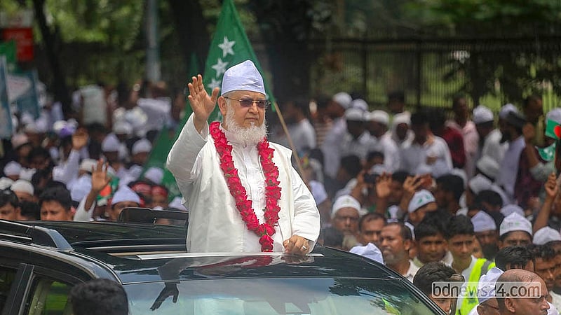 Syed Saifuddin Ahmed, chairman and president of Anjuman-e-Rahmania Moinia Maizbhandaria, joins the Eid-e-Miladunnabi procession in Dhaka on Wednesday, Aug 26, 2026.  Photo: Abdullah Al Momin