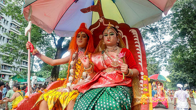 Idols of Lord Jagannath, Subhadra and Balaram adorn the return chariot during the procession on Friday, Jul 24, 2026. Photo: Abdullah Al Momin
