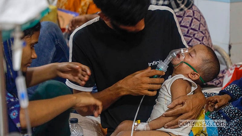 Nearly 300 people had died from measles and related symptoms at the time this file photo was taken, marking an outbreak unseen in Bangladesh in two decades.