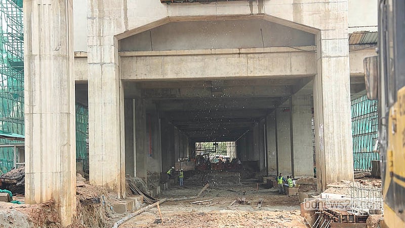 The roadway, “concourse level”, and ground level infrastructure at the entrance of the metro rail station is being built in front of Kamalapur Railway Station. Photo: Shamsul Haque Ripon