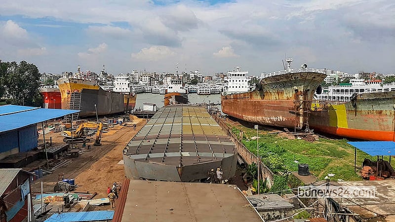 A large freight vessel is being built at a dockyard in Dhaka’s Keraniganj. Photo: Abdullah Al Momin