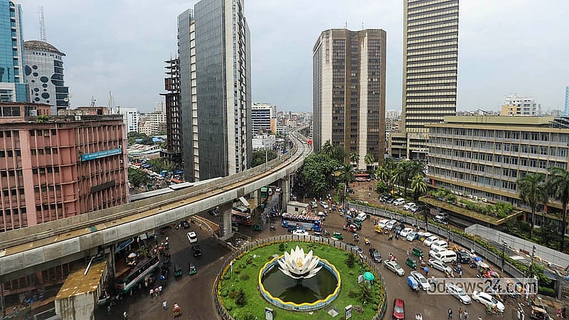 The new viaduct of the metro rail (MRT Line-6) can be seen over the Shapla Chattar in Motijheel, headed towards Kamalapur Railway Station. Photo: Shamsul Haque Ripon