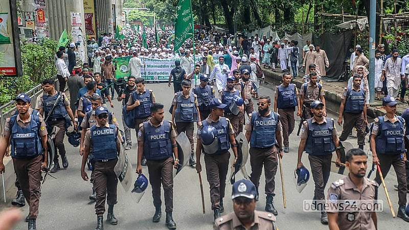 Security was tightened around the Eid-e-Miladunnabi procession from Suhrawardy Udyan, with law-enforcing agencies maintaining a strong presence on Wednesday, Aug 26, 2026.  Photo: Abdullah Al Momin