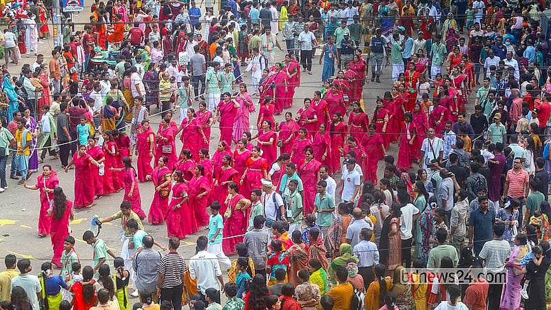 Singing, dancing and devotional chants fill the streets as the return chariot travels from Dhakeshwari National Temple to ISKCON's Swamibagh temple on Friday, Jul 24, 2026. Photo: Abdullah Al Momin