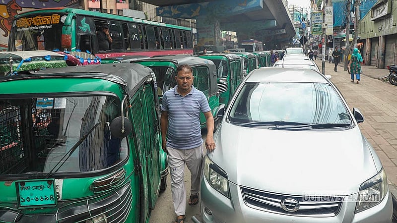Drivers of CNG autorickshaws and cars queue for hours outside a filling station in Dhaka's Moghbazar as the gas shortage disrupts fuel supplies on Wednesday, Jul 22, 2026. Photo: Shamsul Haque Ripon
