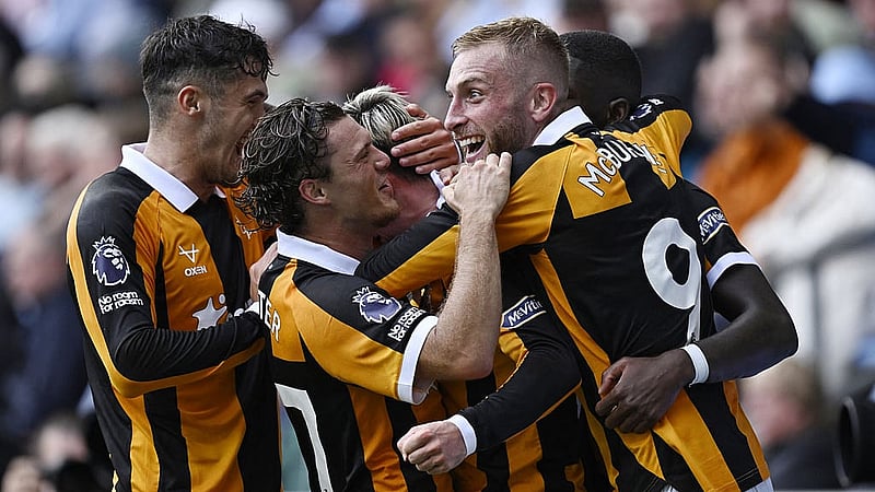 Football - Premier League - Coventry City v Hull City - Coventry Building Society Arena, Coventry, Britain - August 29, 2026 Hull City's Liam Millar celebrates scoring their first goal with teammates REUTERS