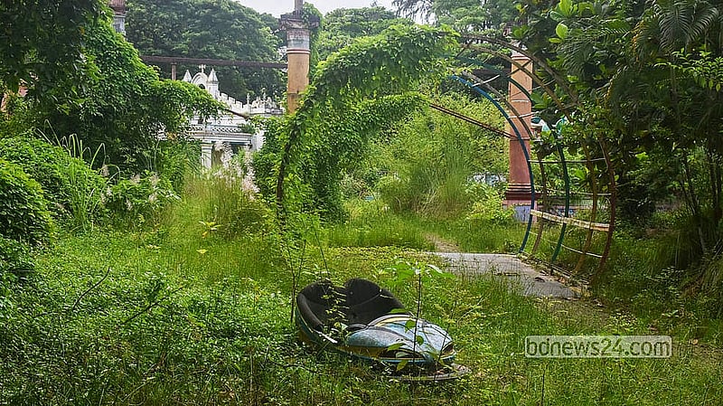 After remaining closed for a long period, the Zia Memorial Complex in Kalurghat has become overrun with weeds and thick vegetation. Photo: Suman Babu