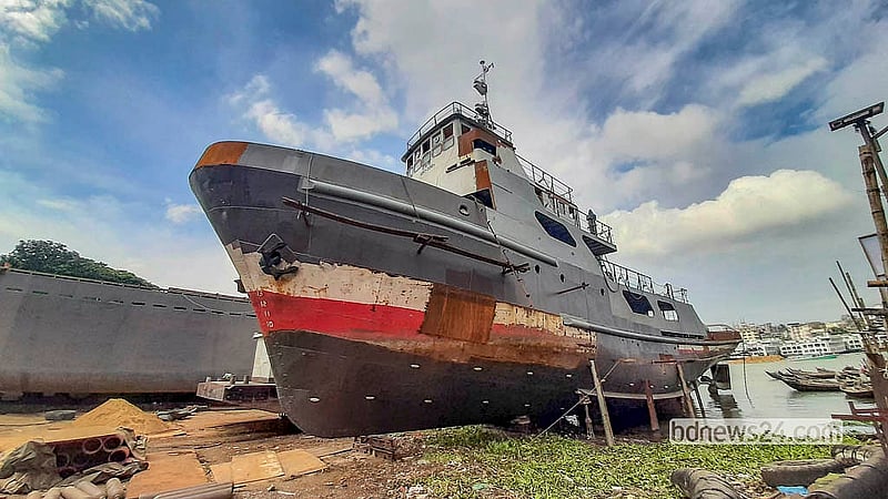 A powerful tugboat belonging to the Mongla Port Authority is awaiting repair at a dockyard in Dhaka’s Keraniganj. Photo: Abdullah Al Momin