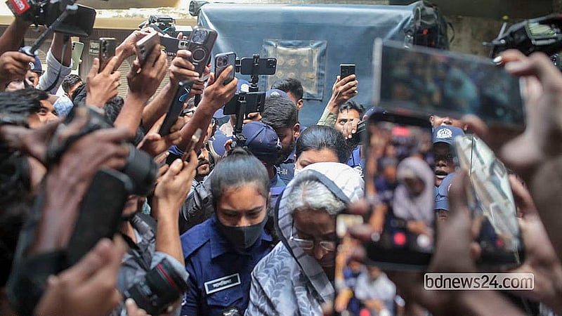 Former minister Dipu Moni arrives at her Kalabagan home in Dhaka on the morning of Thursday, Aug 20, 2026, on 12-hour parole to see her husband, Supreme Court lawyer Tawfique Nawaz, for the last time.
