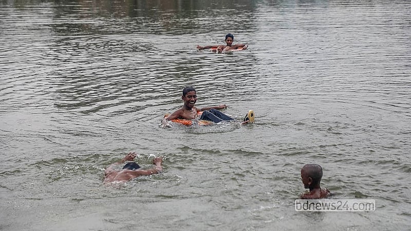 The DIT pond in Gendaria is now usable after the illegal structures have been removed. Photo: Abdullah Al Momin